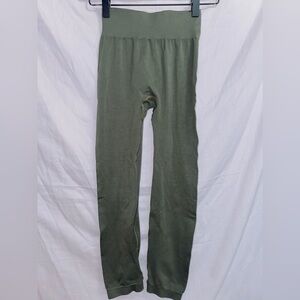 Bluee Activewear Green High Waisted Ankle Length Butt Scrunch Leggings size XS